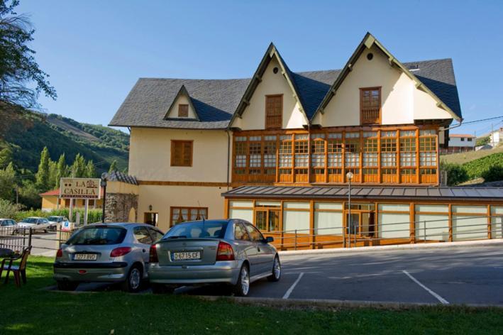 קנגס דל נרסאה Hotel Restaurante La Casilla מראה חיצוני תמונה