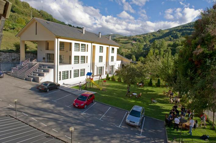 קנגס דל נרסאה Hotel Restaurante La Casilla מראה חיצוני תמונה